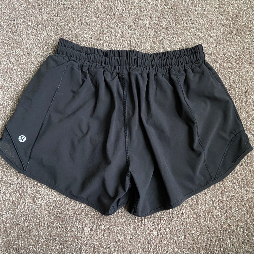 Lululemon Hotty Hot Shorts Size 6